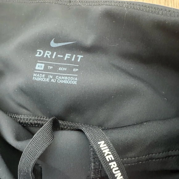 Pristine Dry Fit Nike Running Leggings Take 20% Off - Picture 5 of 6